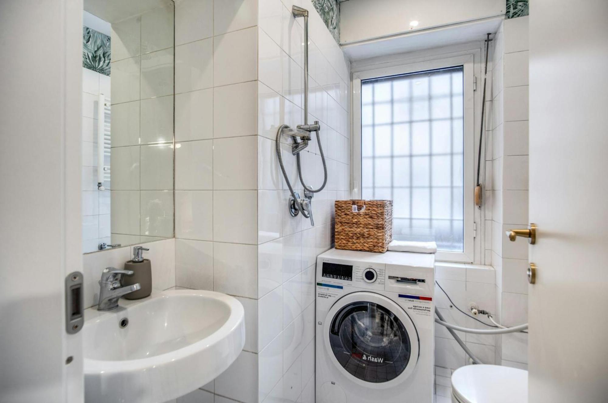 Apartment Golden Horizon Residence Luxury Apartments 3Bd Rome